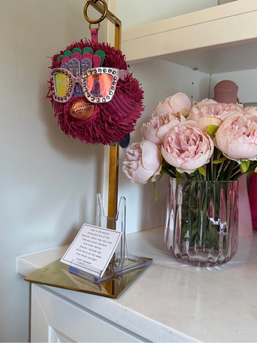 Kurt Geiger novelty Fuchsia Feather Pom-Pom Keychain with Sequin Sunglasses NIB